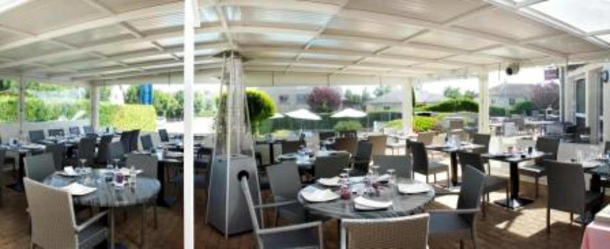 Hotel Les Peyrieres Olemps Exterior foto